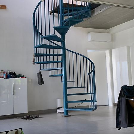 A Cozy Room In A Modern House Potsdam Exterior foto